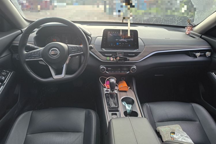 Used Nissan Teana 2021 2.0L XL Comfort Edition Center Console