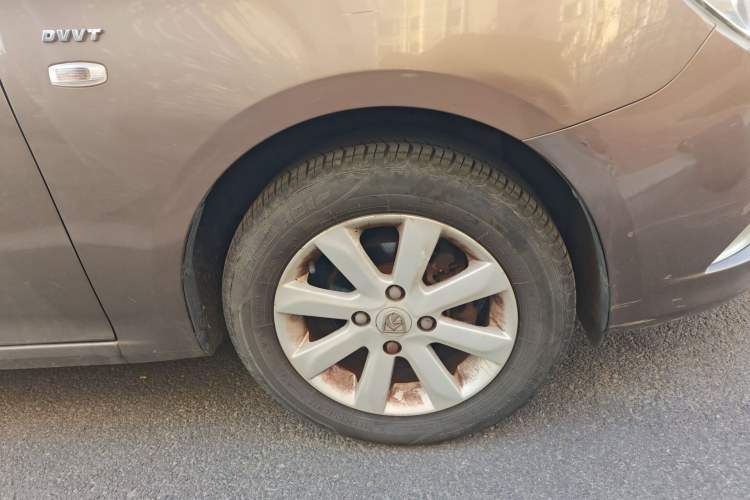 Used Baojun 630 2013 1.5L manual standard version