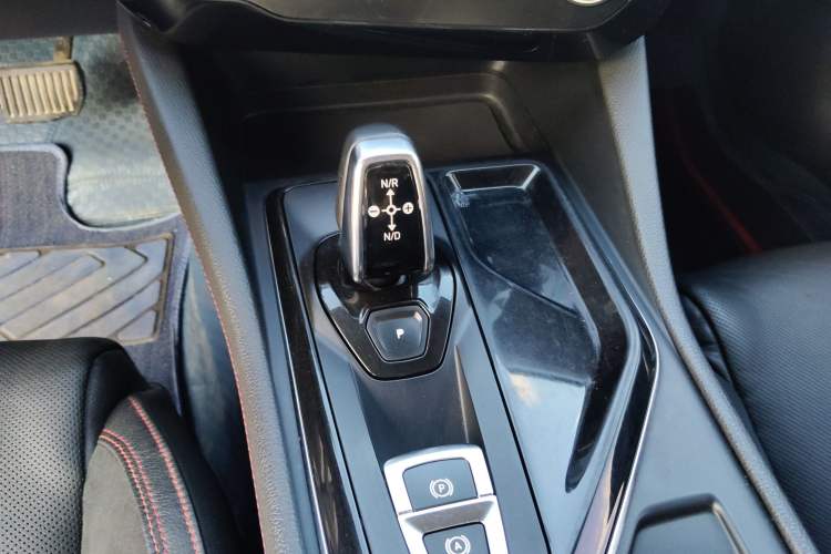 Used Lynk & Co 02 2018 1.5T DCT Two-Wheel Drive Sporty Version China V Standard
