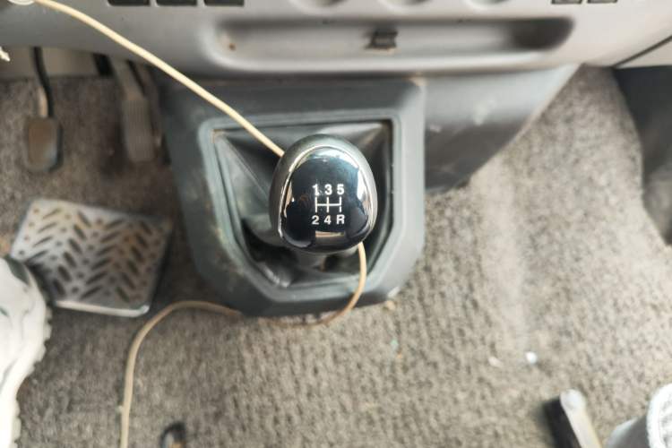 Used JMC Transit 2017 2.8T Business-Grade Short Wheelbase Mid-Roof 11/12-Seater JX493