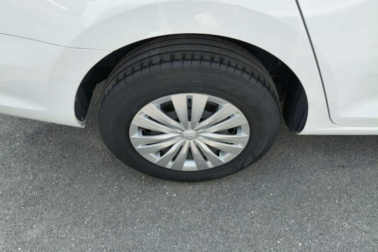 Used Volkswagen Santana 2021 1.5L Automatic Fashion Edition Right Rear Wheel Hub