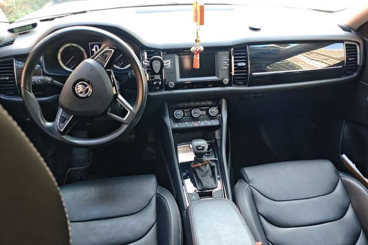 Used Skoda Kodiaq 2017 TSI330 7-Seater Two-Wheel-Drive Luxury Edition
