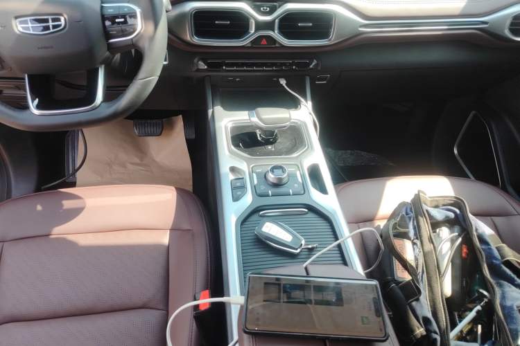 Used Geely Auto Haoyue 2022 1.8TD DCT Luxury 7-Seater Gear Lever