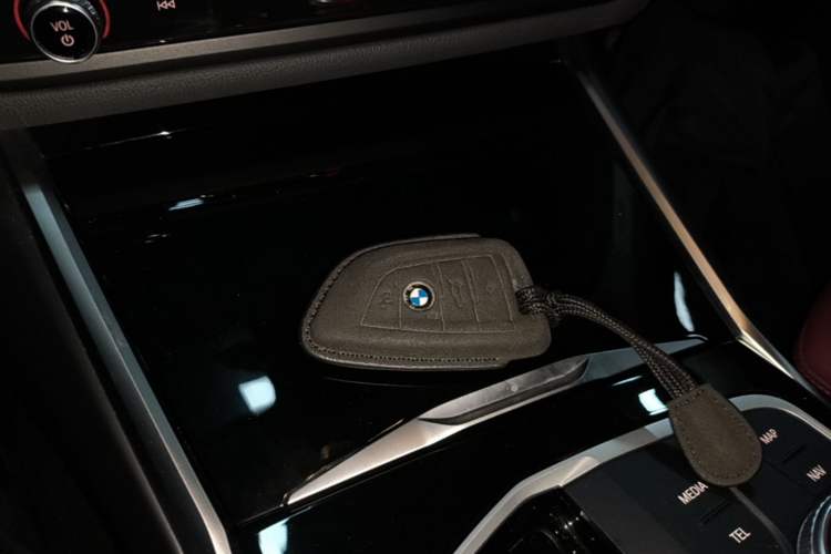 Used BMW i3 2024 eDrive 35 L
