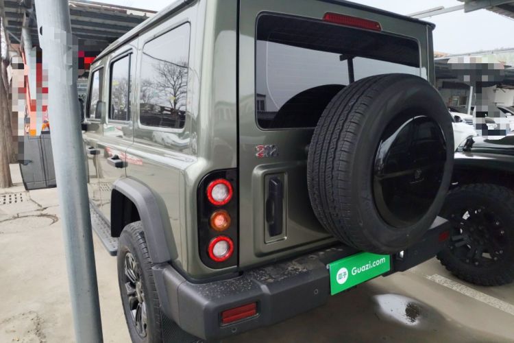 Used 212 T01 2024 2.0T Explorer Rear Left 45 Deg