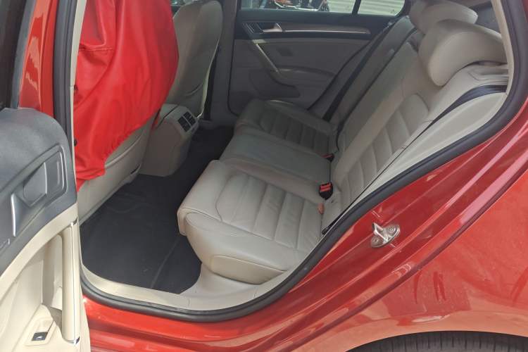 Used Volkswagen Golf 2015 1.4TSI Automatic Luxury Model