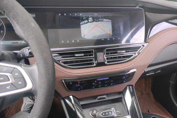 Used TRAUM S70 2018 1.5T Automatic Luxury 7-Seater
