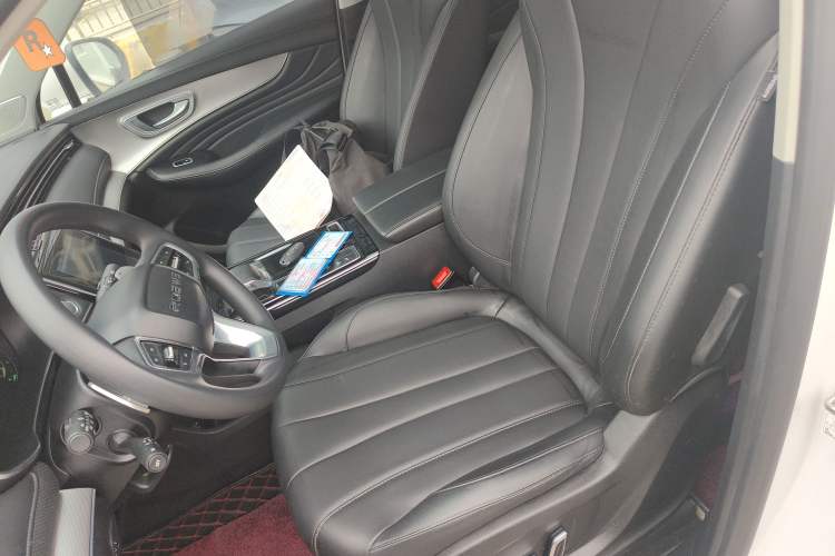 Used Roewe RX5 MAX 2021 Supreme Series 300TGI Automatic Luxury Cabin Edition