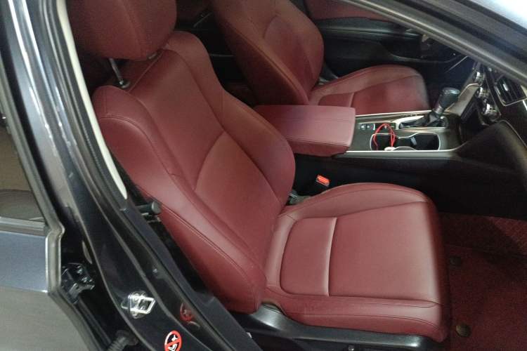 Used Honda Accord 2022 260TURBO Phantom Night · Prestige Edition Right Front Seat