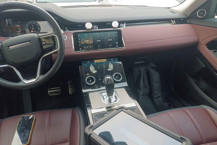 Used Land Rover Range Evoque 2023 Aurora L 249 PS Luxury Edition
