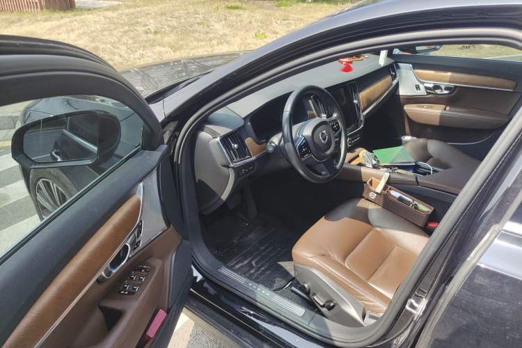 Used Volvo S90 2021 B5 Zhiyi Luxury Edition