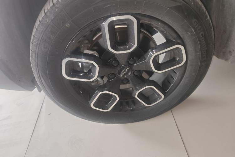 Used Haval X DOG 2022 1.5T DCT Two-Wheel Drive Trendy Edition Left Front Wheel Hub