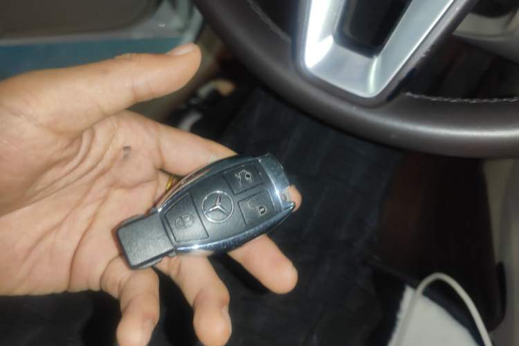 Used Mercedes-Benz E-Class 2015 Restyled E 260 L Sport Edition Vehicle Key