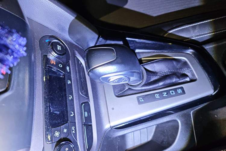 Used Ford Focus 2012 Hatchback 1.6L Automatic Fashion Edition