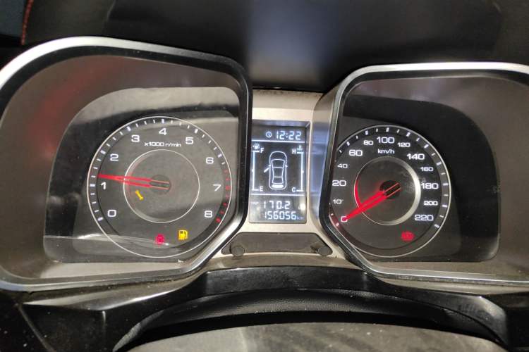 Used Zotye Domy X5 2016 1.5T Manual Elite 7-Seater China IV Standard Instrument Cluster