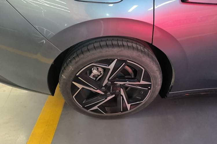 Used Lynk & Co 07 2024 EM-P 126 Long-Range Ultra
