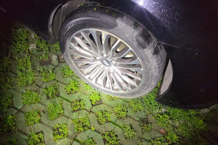 Used Geely Auto Emgrand GT 2017 1.8T Flagship 4G Edition Exterior 1