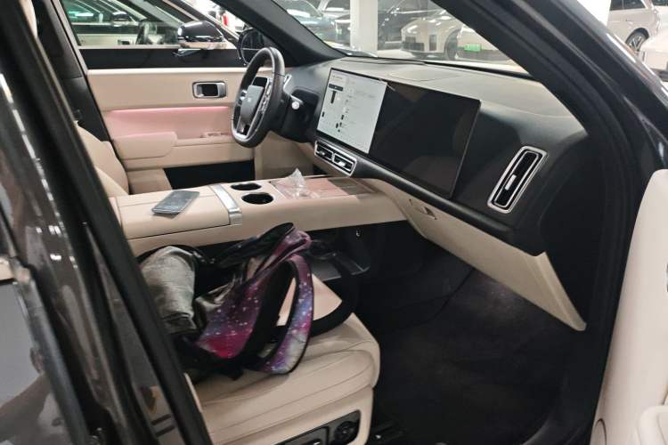 Used Li Auto L9 2025 Ultra Smart Refreshed Edition Right Front Seat