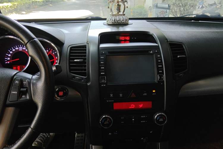 Used Kia Sorento 2012 2.4L Gasoline Supreme Edition
