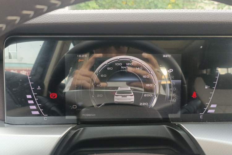 Used Bestune T77 2023 1.5T Automatic Luxury Model Instrument Cluster