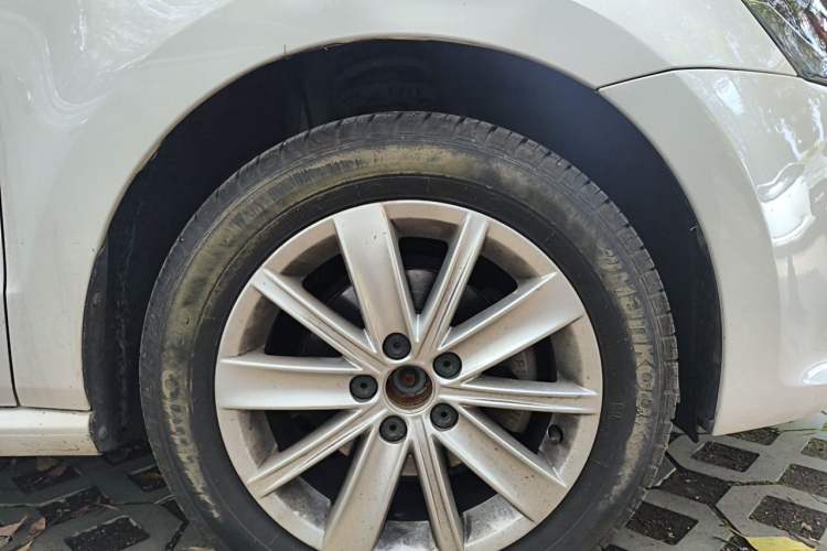 Used Volkswagen Polo 2014 1.6L Automatic Comfort Edition