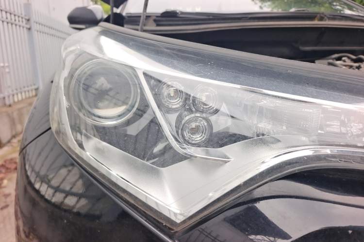 Used Toyota C-HR 2020 2.0L Leading Edition
