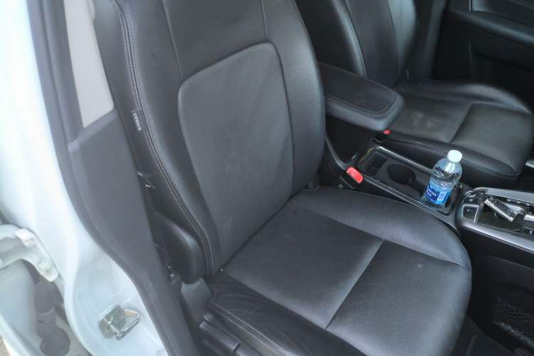 Used Chevrolet Captiva 2017 2.4L 4x4 Flagship Edition 7-Seater