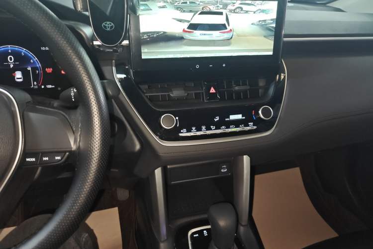 Used Toyota FRONTLANDER 2024 2.0L CVT Elite Edition