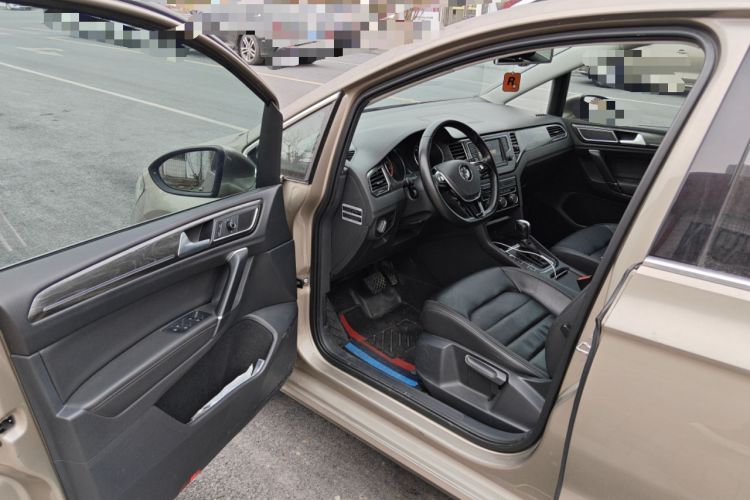 Used Volkswagen Golf Sportsvan 2016 280TSI Automatic Luxury Model Driver Seat