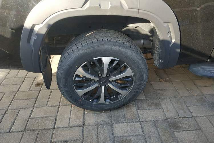 Used SAIC MAXUS Xingji 2023 Starry R 2.0T Automatic Diesel 2WD Luxury Edition Long-Box Model
