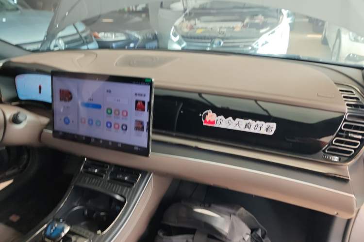 Used BYD Han 2023 DM-i Champion Edition 121KM Prestige Model
