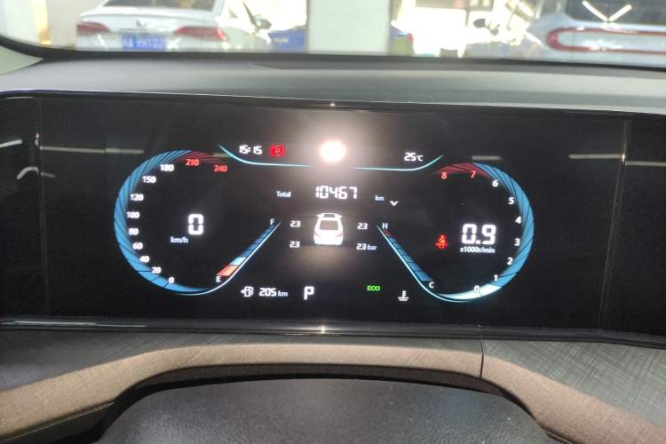 Used CHANGAN Eado 2025 PLUS 1.4T Dual-Clutch High-Energy Version Instrument Cluster