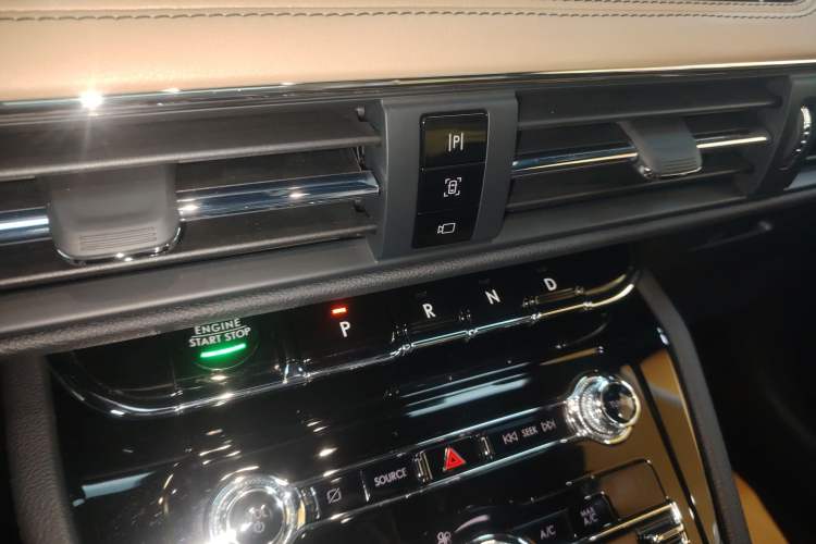 Used Lincoln Corsair 2020 2.0T Two-Wheel Drive Luxury Edition
