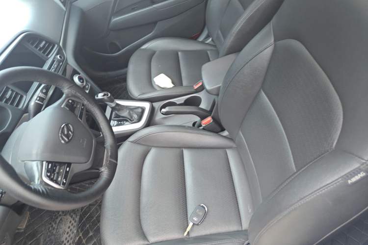 Used Hyundai Elantra (6th Generation / Lingdong) 2020 1.5L CVT Smart & Stylish – Elite Version Left Front Seat