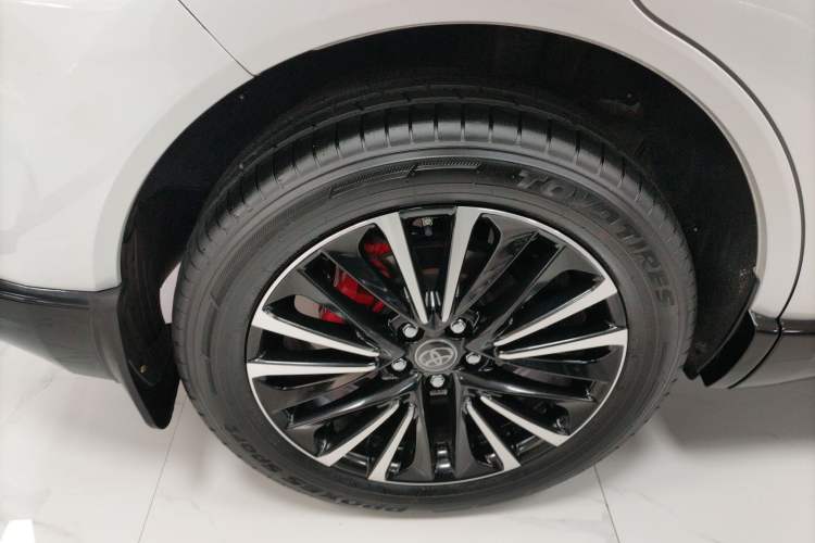 Used Toyota Venza 2022 2.0L CVT Two-Wheel Drive Prestige Edition Right Rear Wheel Hub