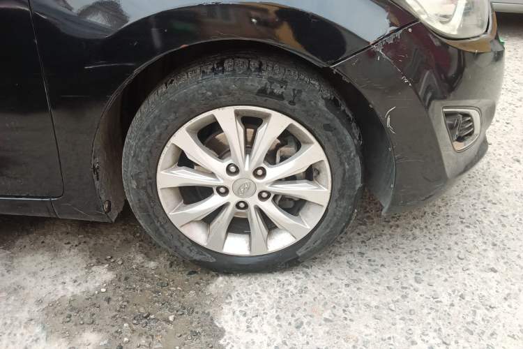 Used Hyundai Elantra (5th Generation / Langdong) 2016 1.6L Automatic Prestige Model Right Front Wheel Hub