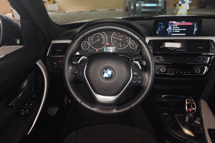 Used BMW 3 Series 2017 320i M Sport Steering Wheel