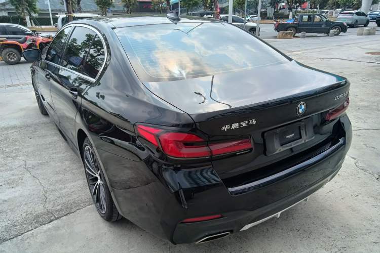 Used BMW 5 Series 2021 Facelifted 530Li Leading Edition M Sport Package
