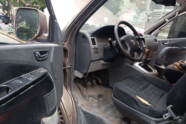 Used Foton Scenic G5 2019 2.0L New Express 6-Seater 1TZ
