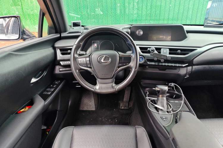 Used Lexus UX 2020 260h Explore-Cool Edition