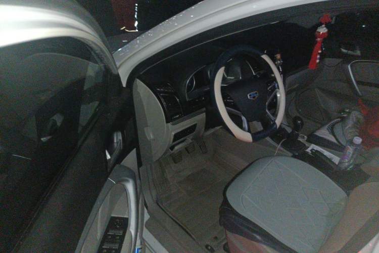 Used Geely Auto Emgrand 2014 Sedan 1.5L Manual Fashion Edition