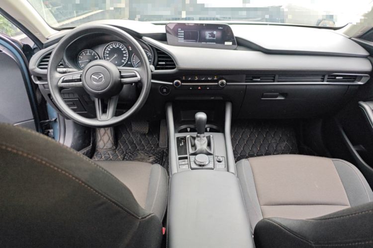 Used Mazda 3 Axela 2023 2.0L Automatic Zhiqing Edition Center Console