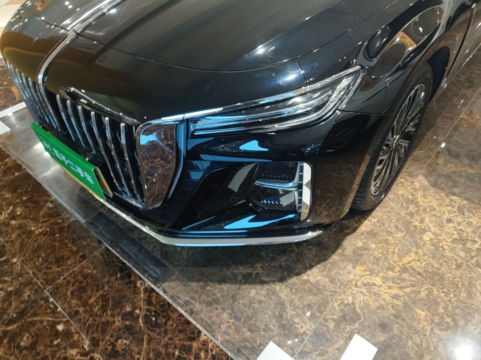 Hongqi H5 2024 2.0T Automatic Smart Connect Flagship Edition - Chinese Trim Xiang — снимка 8