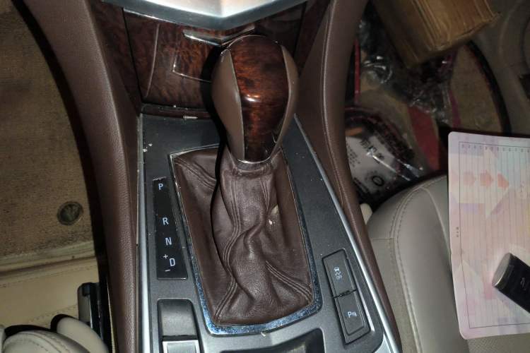 Used Cadillac SRX 2012 3.0L Luxury Model
