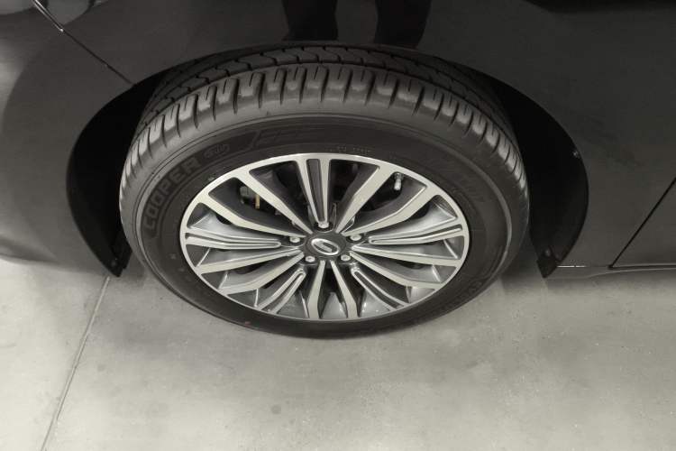 Used GAC Trumpchi M6 2021 270T DCT Luxury Edition (7-seater)
