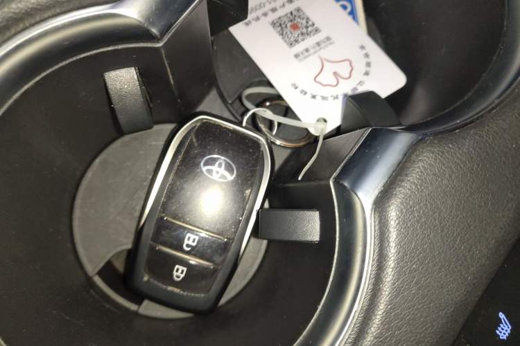 Used Toyota Harrier 2022 2.0L CVT Two-Wheel Drive Deluxe Edition