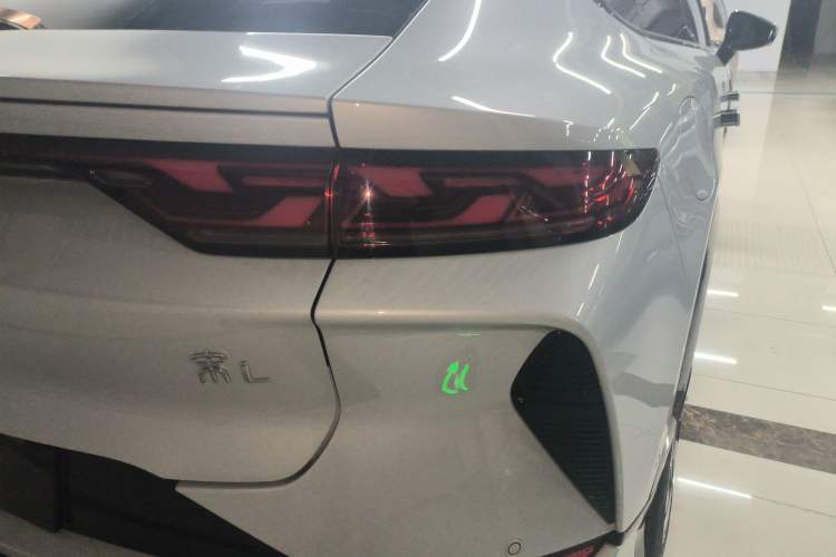 Used BYD Song L EV 2024 662 km Excellence Version Exterior 3