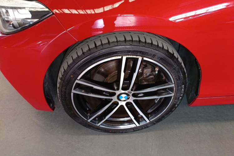 Used BMW 2 Series 2019 225i Convertible Coupe Luxury Edition M Sport Package Left Front Wheel Hub