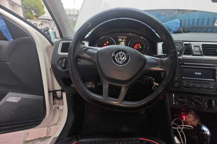 Used Volkswagen Santana 2015 Haval H6 1.6L Automatic Comfort Model Steering Wheel