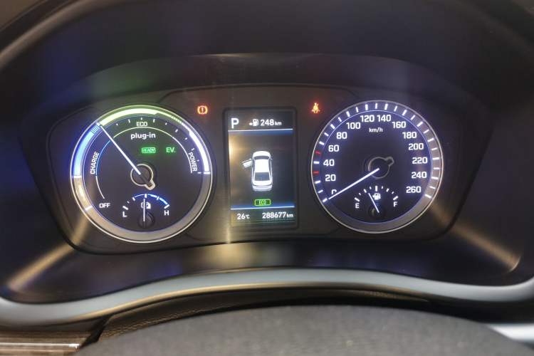 Used Hyundai Sonata Plug-in Hybrid 2018 2.0 PHE Smart Enjoyment Version China V Standard
